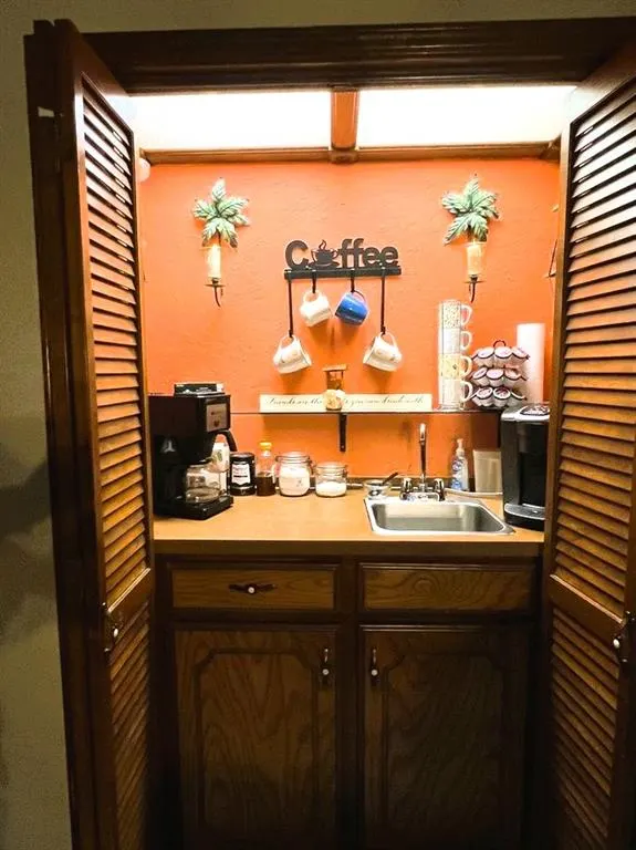 Photo 8 — 724 Waterview Road, Oklahoma City, OK 73170