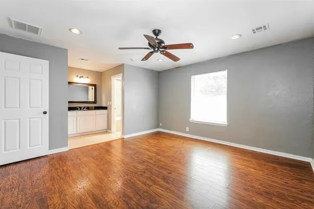 Photo 8 — 1120 Mars Road, Edmond, OK 73003