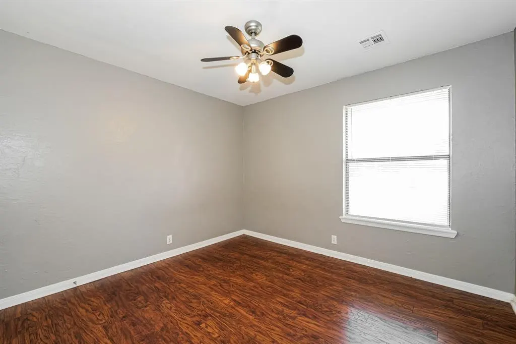 Photo 12 — 1120 Mars Road, Edmond, OK 73003