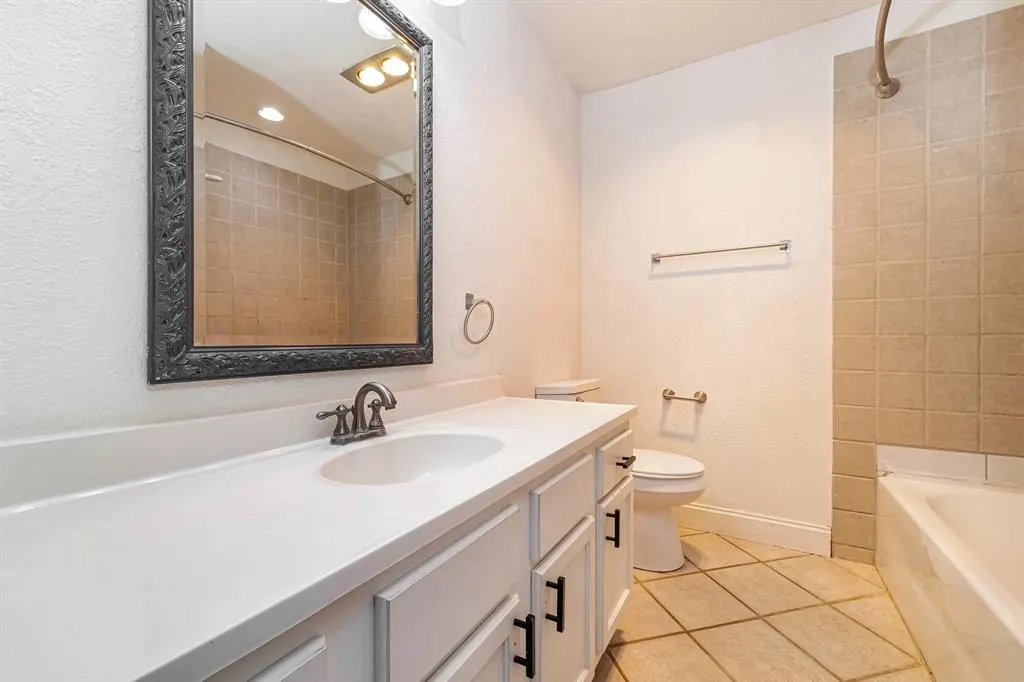 Photo 14 — 1120 Mars Road, Edmond, OK 73003