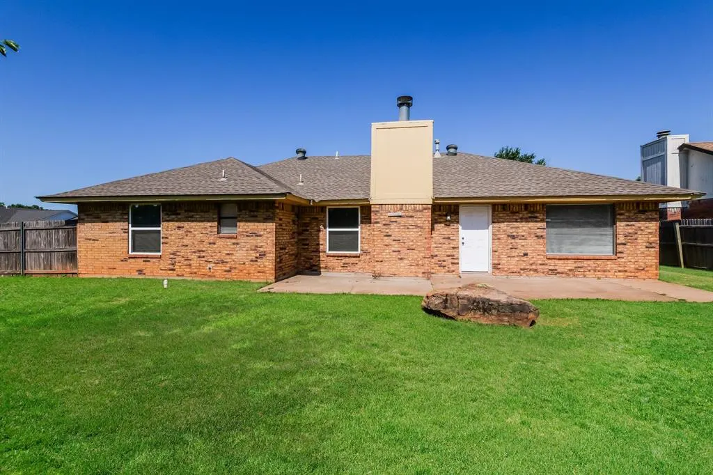 Photo 15 — 1120 Mars Road, Edmond, OK 73003