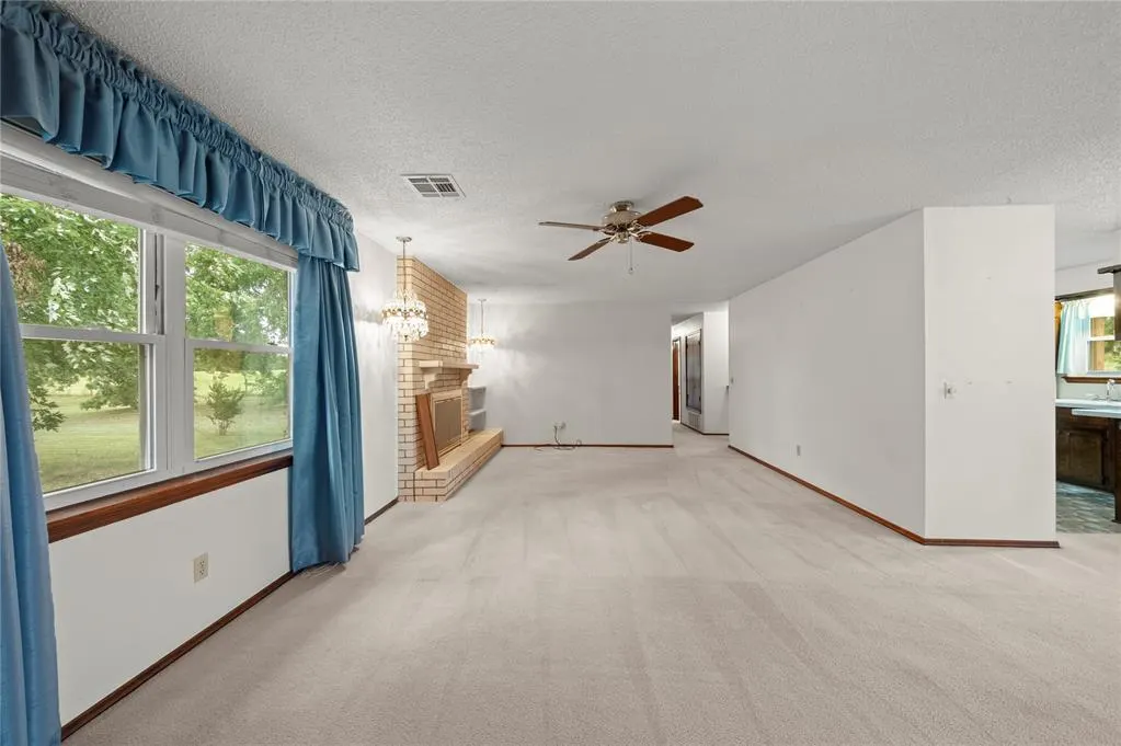 Photo 25 — 523 W Country Club Road, Chickasha, OK 73018