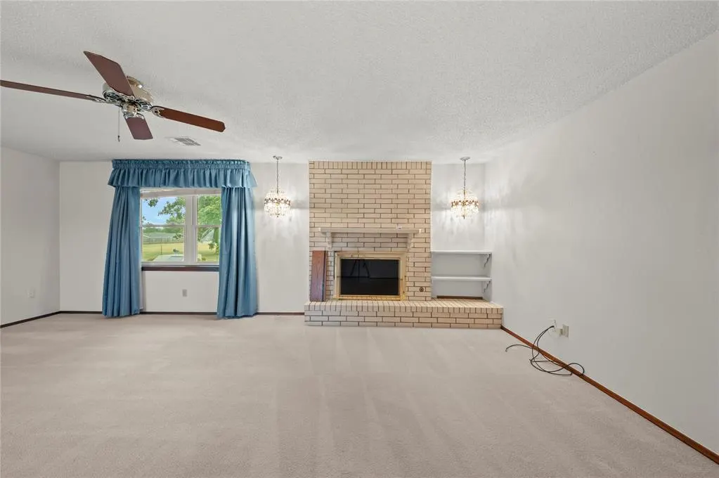 Photo 26 — 523 W Country Club Road, Chickasha, OK 73018