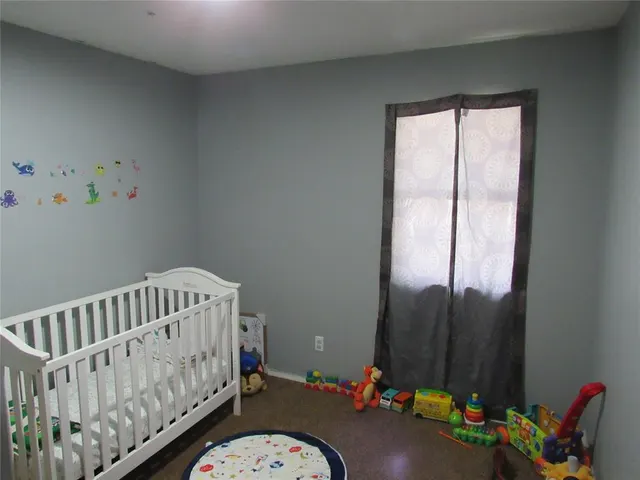 Photo 5 — 625 E Main, Byars, OK 74831
