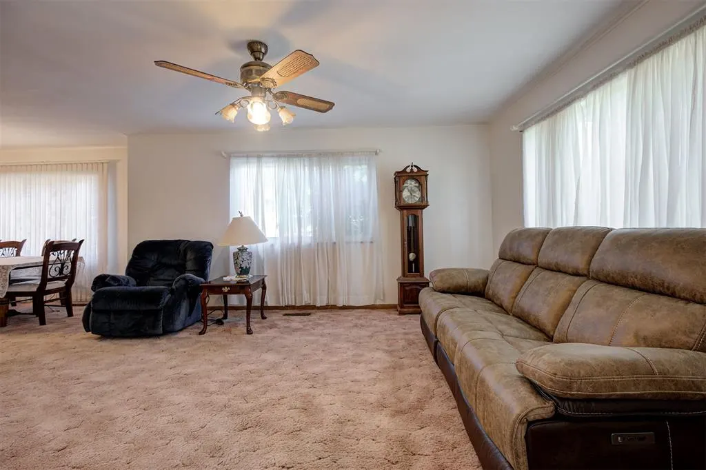Photo 7 — 1323 W Noble Avenue, Guthrie, OK 73044