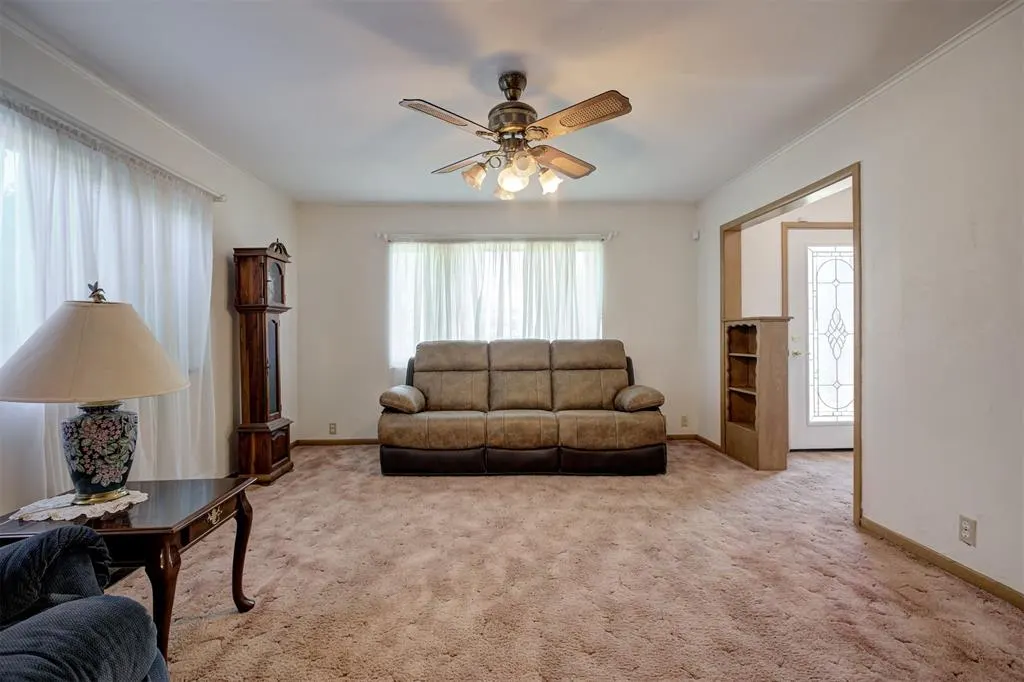Photo 10 — 1323 W Noble Avenue, Guthrie, OK 73044