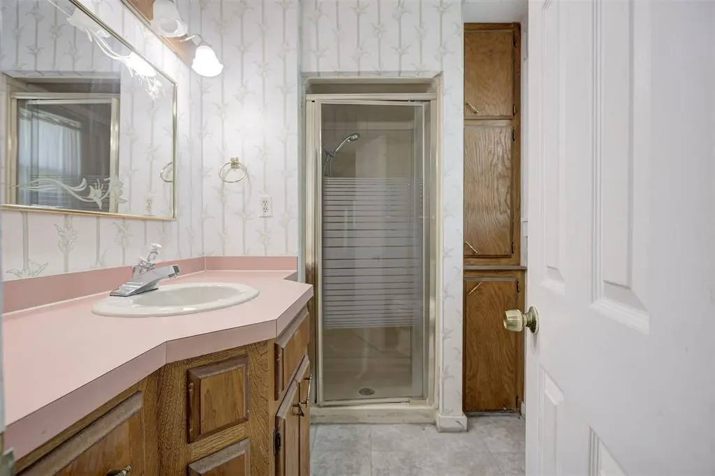 Photo 30 — 1323 W Noble Avenue, Guthrie, OK 73044