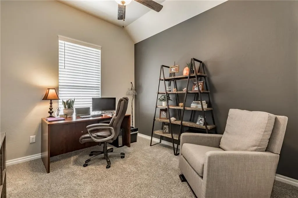Photo 14 — 2816 Oak Hill Avenue, Edmond, OK 73034