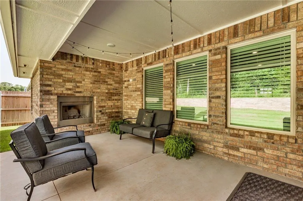Photo 15 — 2816 Oak Hill Avenue, Edmond, OK 73034
