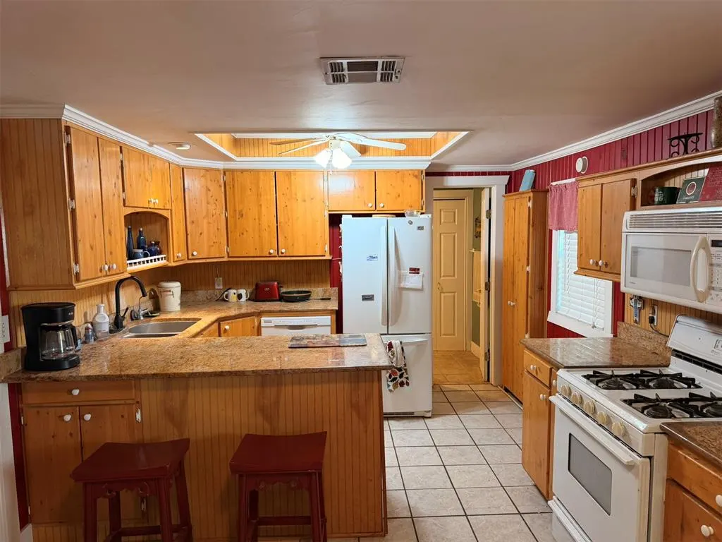 Photo 8 — Address unavailable, Hinton, OK 73047