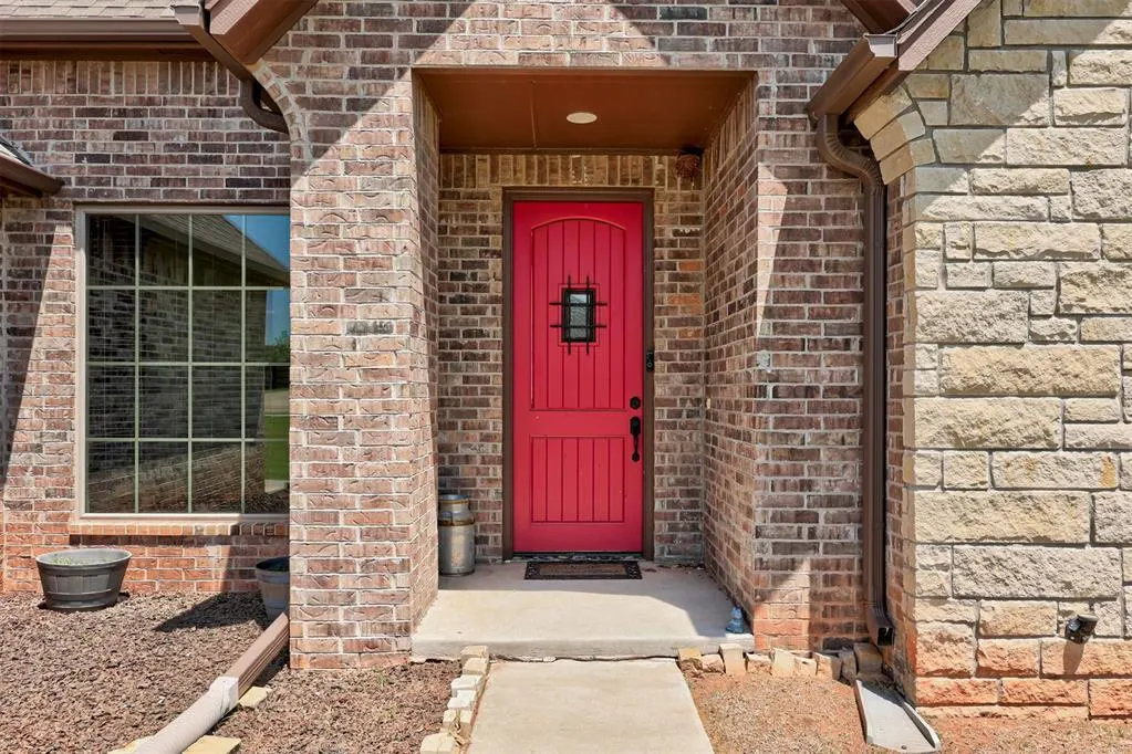 Photo 5 — 12859 Meadow Ridge Drive, Shawnee, OK 74804