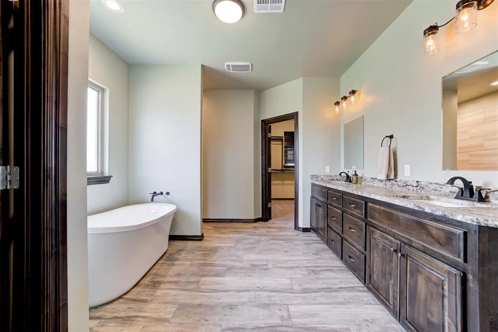 Photo 25 — 12859 Meadow Ridge Drive, Shawnee, OK 74804