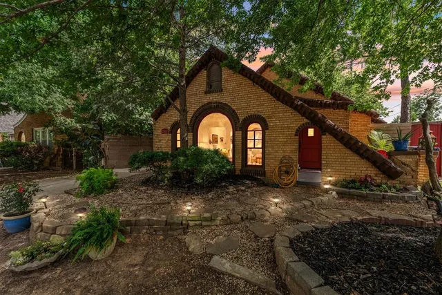 Front exterior — 2860 NW 20th Street, Oklahoma City, OK 73107