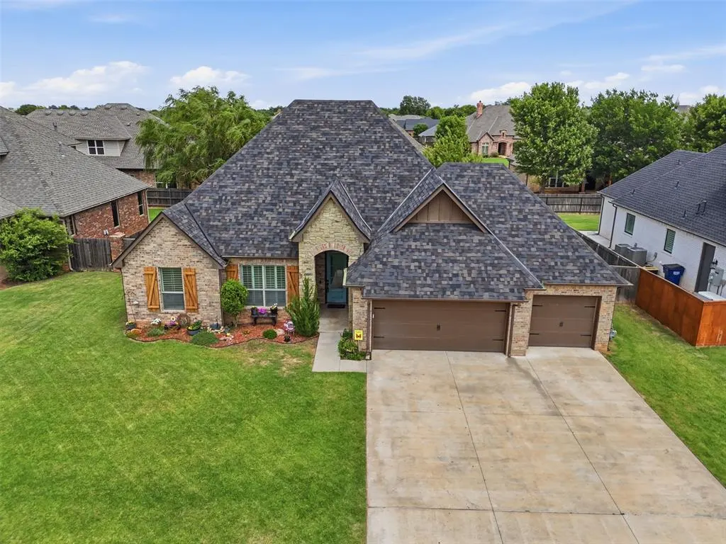 Photo 3 — 606 Elizabeth Drive, Okarche, OK 73762