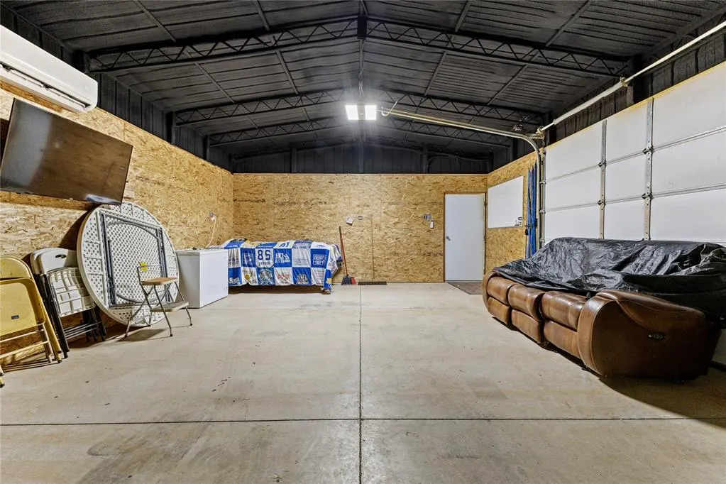Photo 31 — 2100 Morgandee Lane, Weatherford, OK 73096