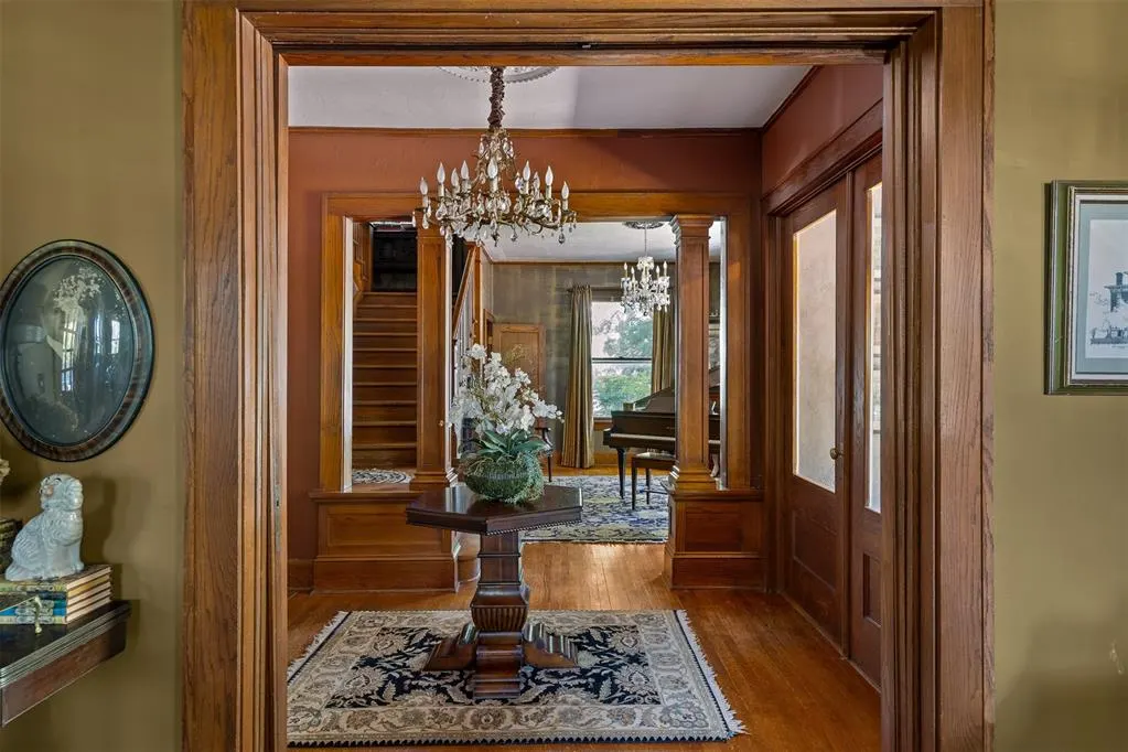 Photo 2 — 720 NW 16th Street, Oklahoma City, OK 73103