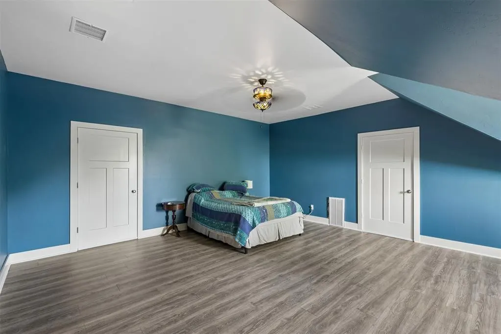 Photo 26 — 940 NW 35th Street, Moore, OK 73160