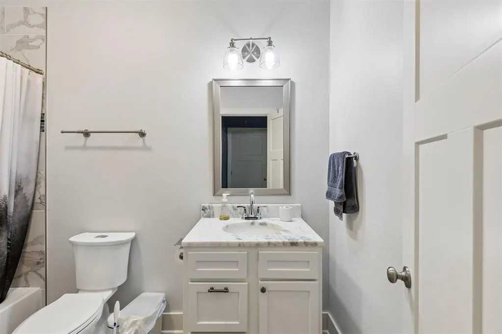 Photo 29 — 940 NW 35th Street, Moore, OK 73160