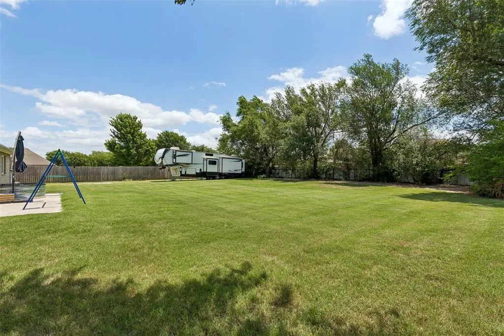 Photo 46 — 940 NW 35th Street, Moore, OK 73160
