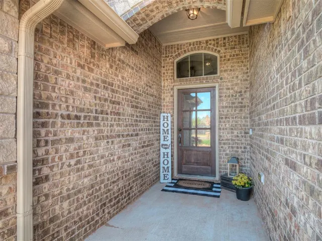 Photo 3 — 19217 Butterfly Boulevard, Edmond, OK 73012