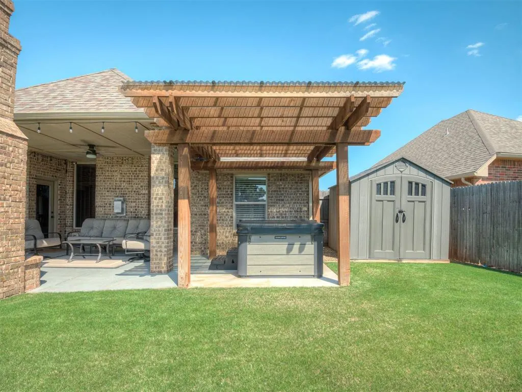 Photo 38 — 19217 Butterfly Boulevard, Edmond, OK 73012