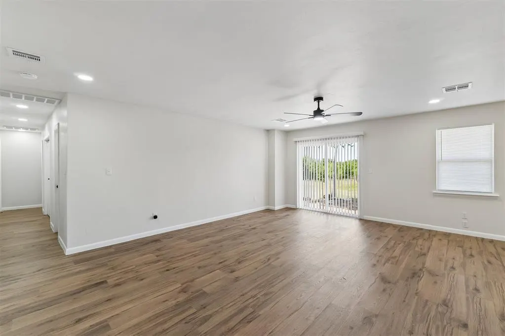 Photo 10 — 2814 County Street 2870 Street, Chickasha, OK 73018