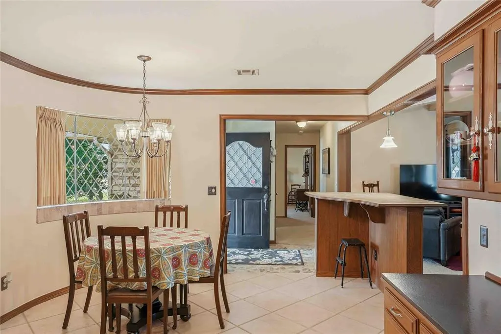 Photo 11 — 3009 Hemingford Lane, Oklahoma City, OK 73120