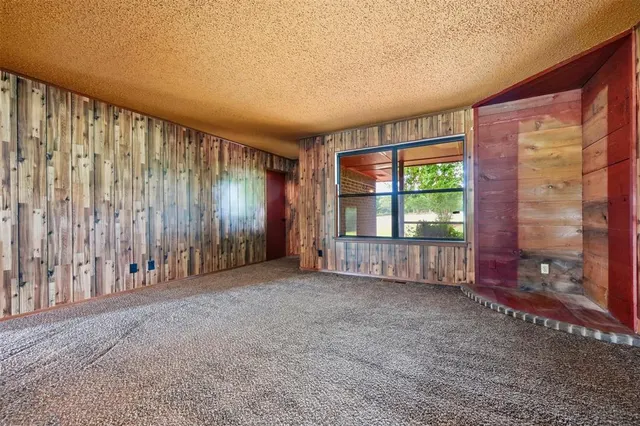 Photo 2 — 611 SE 22nd Street, Newcastle, OK 73065