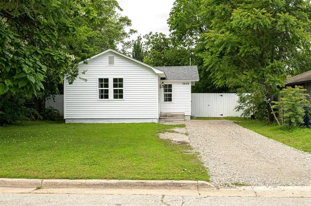 Front exterior — 3609 13th Street, Oklahoma City, OK 73107