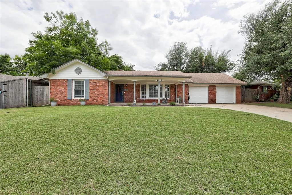 Photo 28 — 2304 Barclay Road, The Village, OK 73120