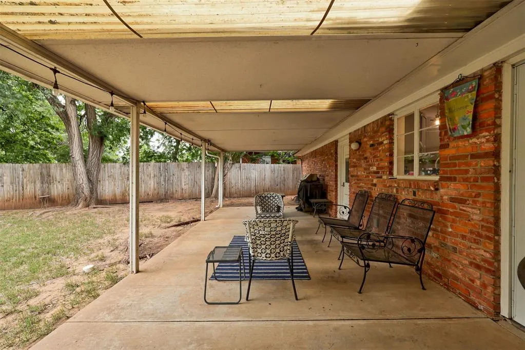 Photo 30 — 2304 Barclay Road, The Village, OK 73120