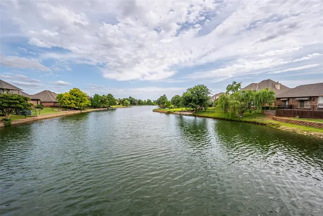 Photo 6 — 11009 Fairway Avenue, Oklahoma City, OK 73170