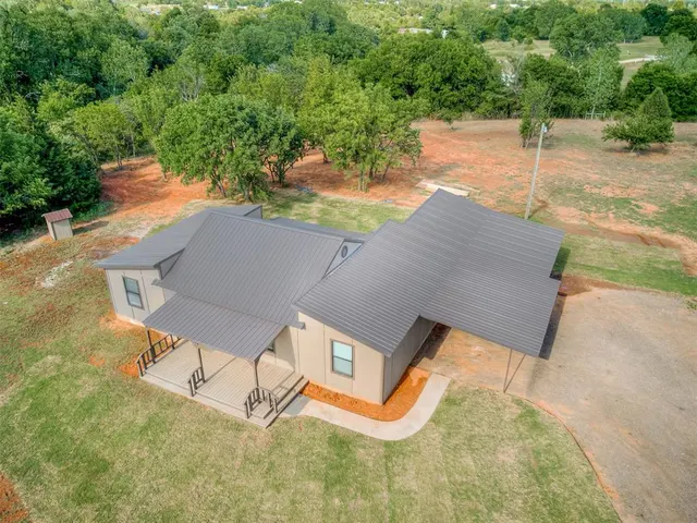 Photo 3 — 2092 County Road 1244, Tuttle, OK 73089
