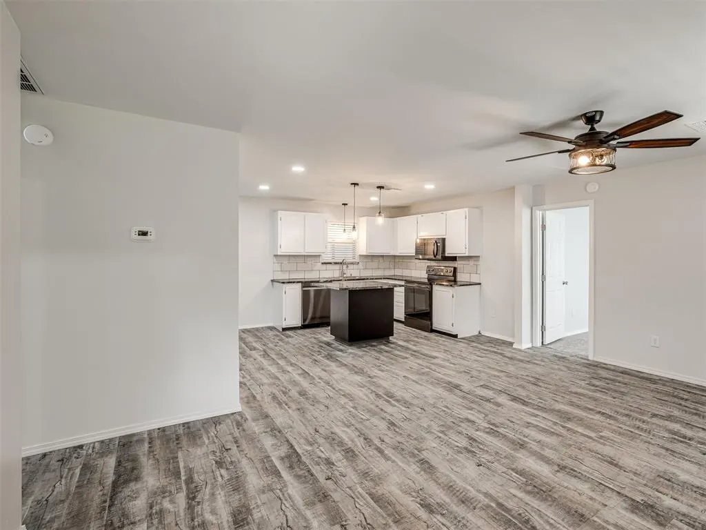 Photo 5 — 2092 County Road 1244, Tuttle, OK 73089