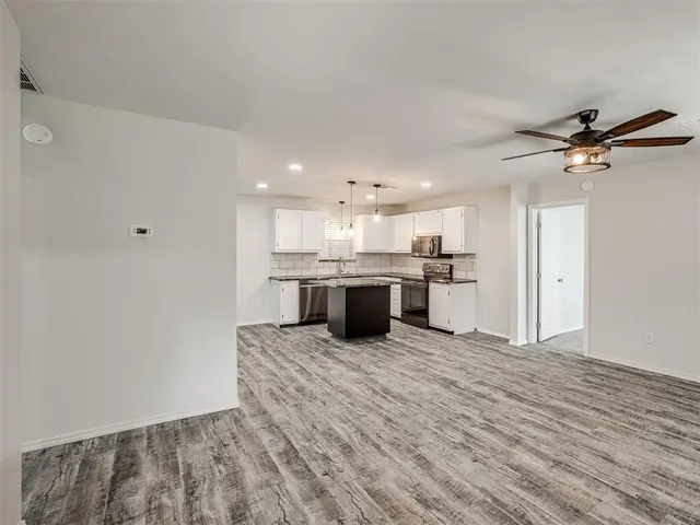 Photo 5 — 2092 County Road 1244, Tuttle, OK 73089