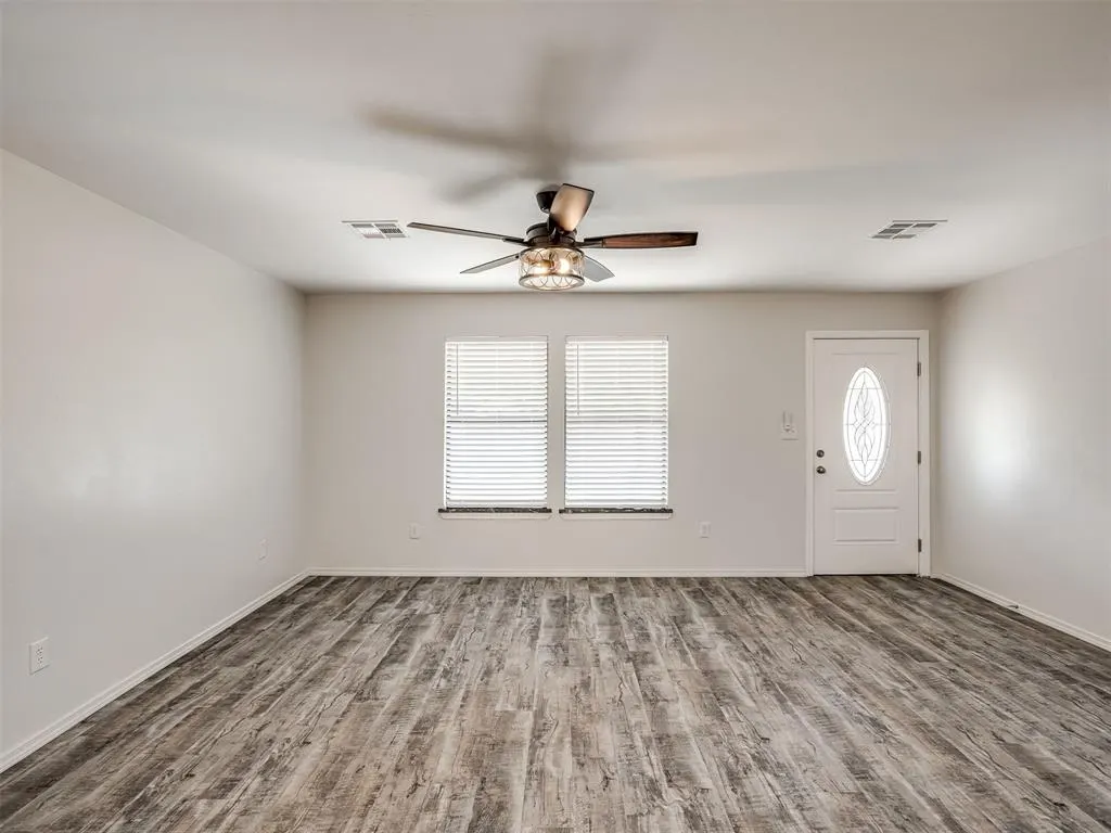 Photo 6 — 2092 County Road 1244, Tuttle, OK 73089