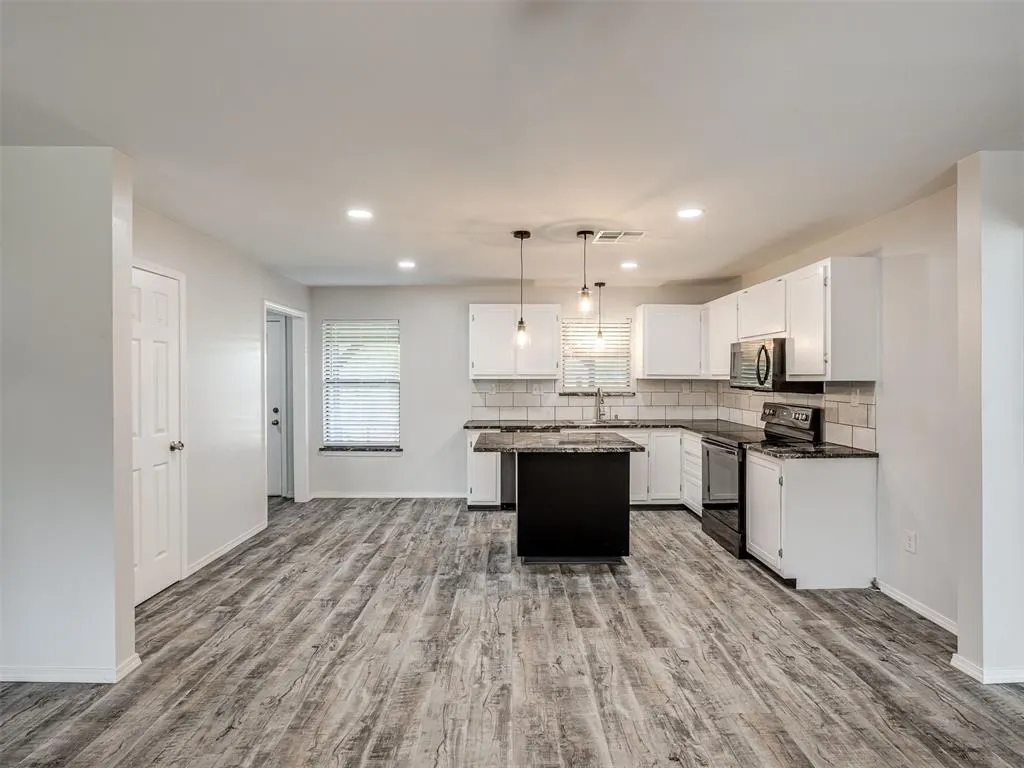 Photo 10 — 2092 County Road 1244, Tuttle, OK 73089