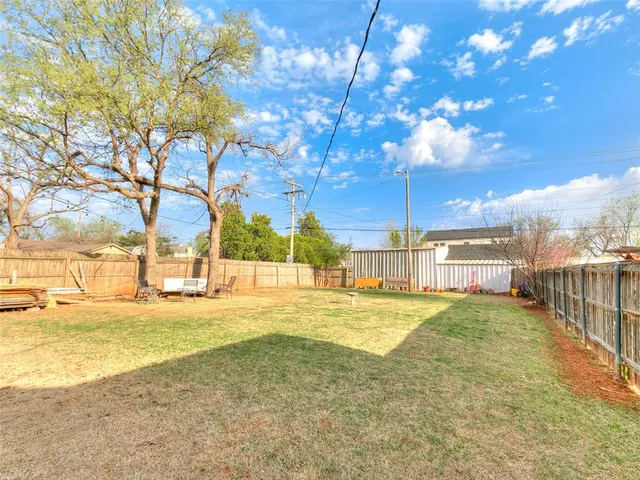Photo 8 — 2647 NW 24th Street, Oklahoma City, OK 73107