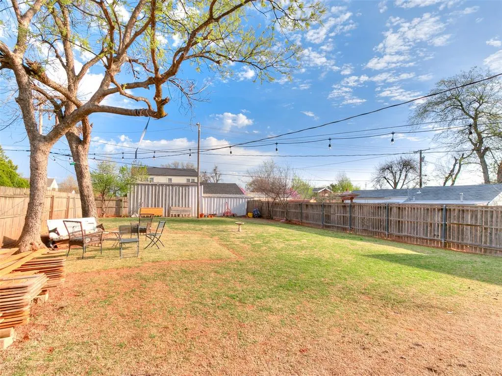 Photo 9 — 2647 NW 24th Street, Oklahoma City, OK 73107