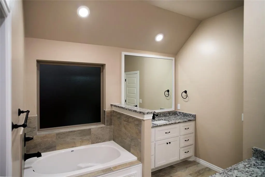 Photo 22 — 11104 NW 91st Street, Yukon, OK 73099