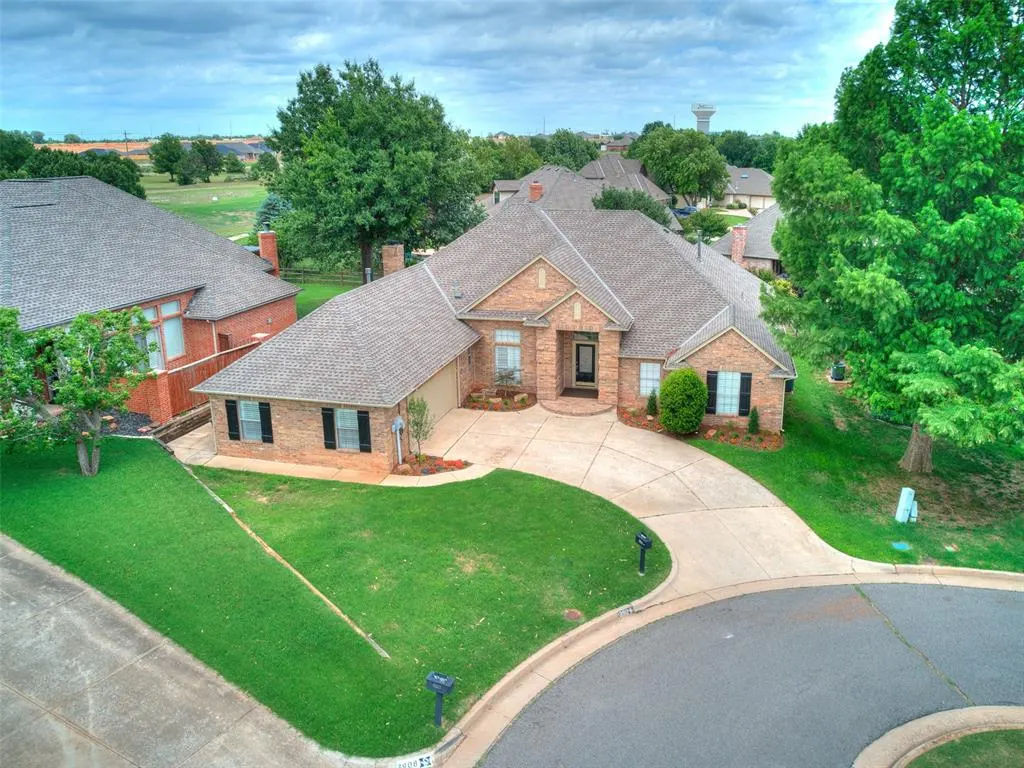 Photo 2 — 3904 Shortgrass Road, Edmond, OK 73003