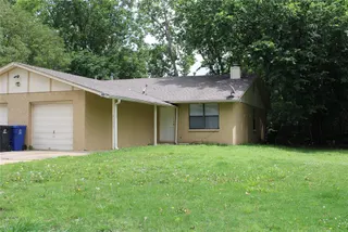 Sold home at 4601 S Gum Avenue