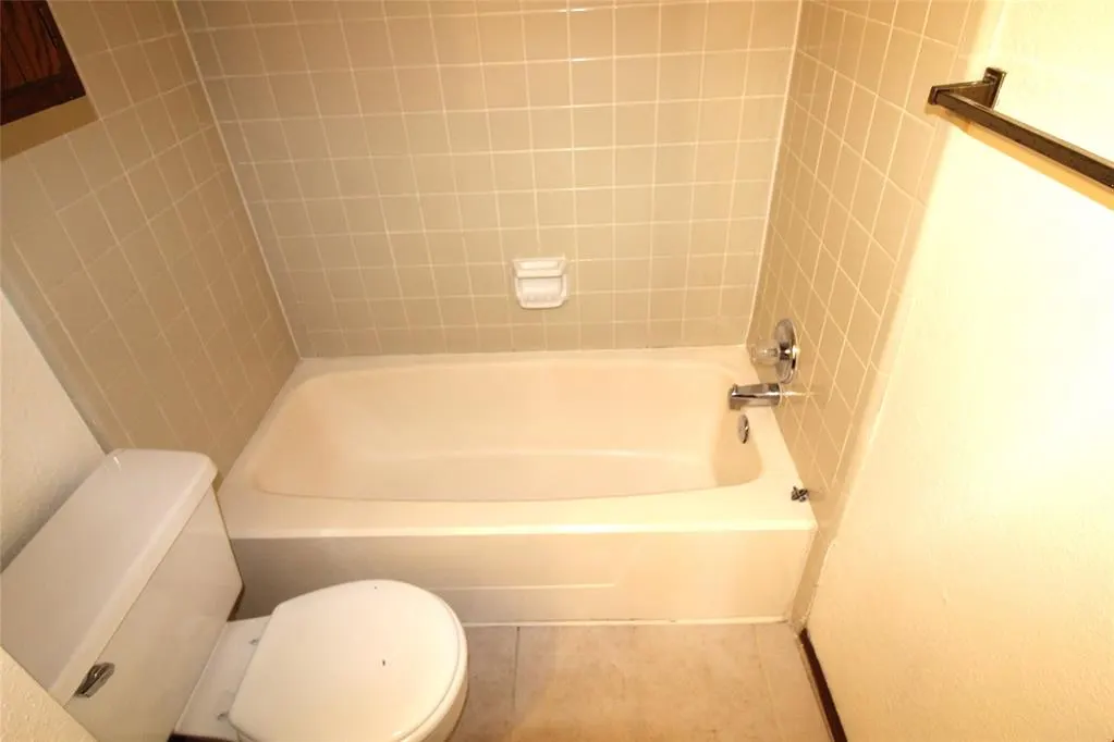 Photo 9 — 1901 E Lindsey Street 14B, Norman, OK 73071