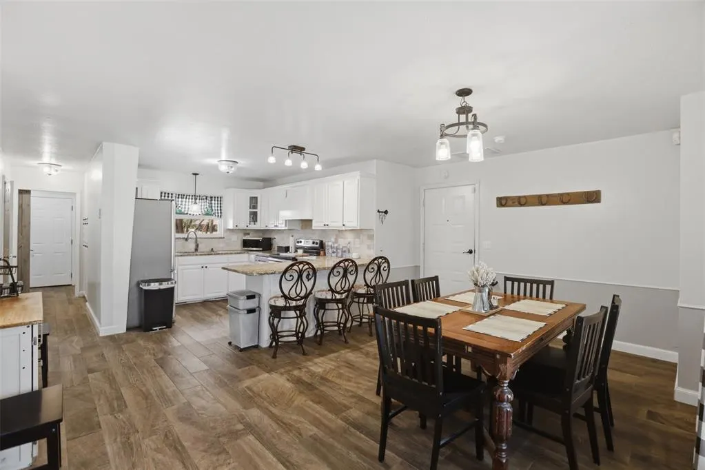 Photo 10 — 319 E Cedar Drive, Tuttle, OK 73089