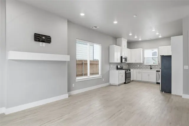 Photo 5 — 2618 Crescent Avenue, Oklahoma City, OK 73120