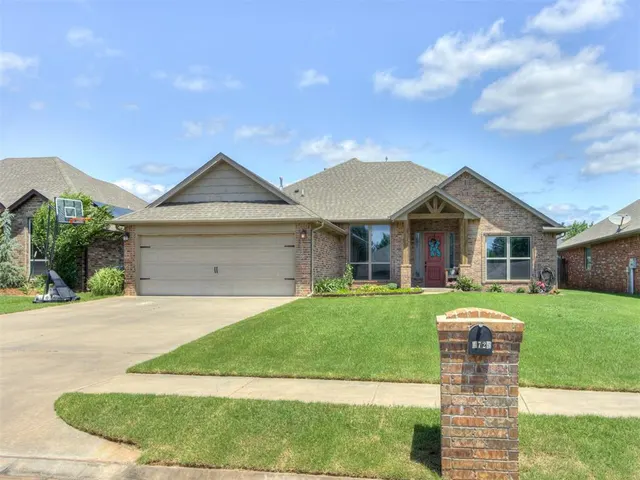 Front exterior — 4725 Rosewood Court, Noble, OK 73068