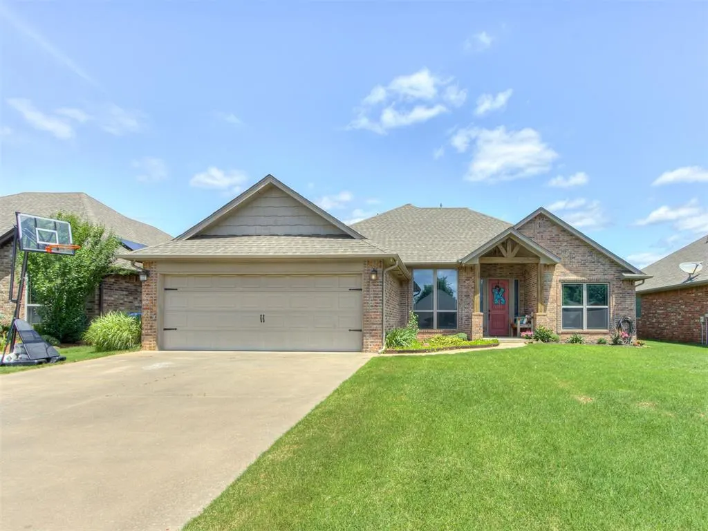 Photo 3 — 4725 Rosewood Court, Noble, OK 73068