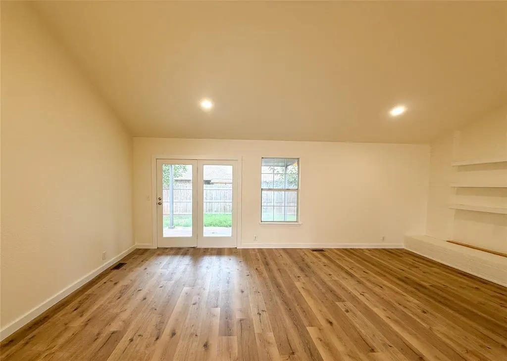 Photo 10 — 117 N Grand Fork Drive, Edmond, OK 73003
