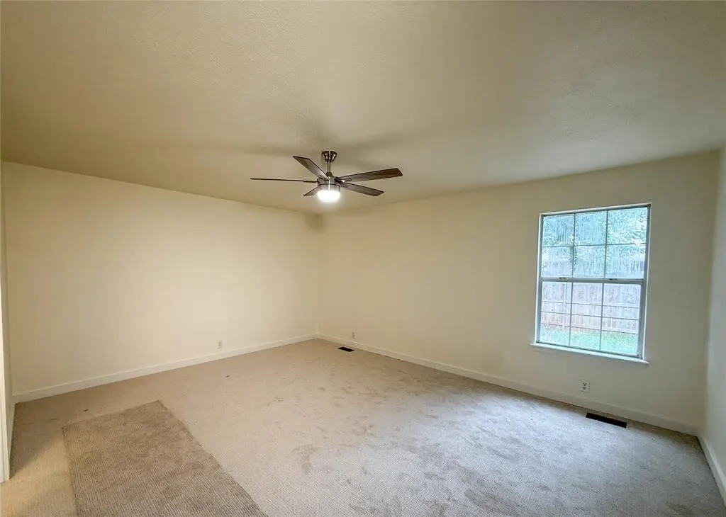 Photo 14 — 117 N Grand Fork Drive, Edmond, OK 73003