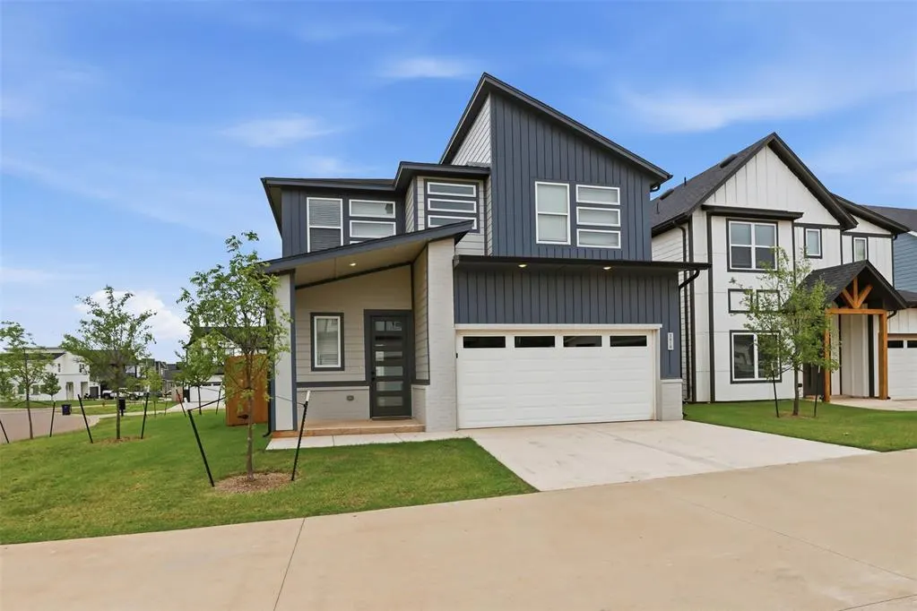Front exterior — 2616 Crescent Avenue, Oklahoma City, OK 73120